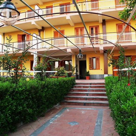 Hotel Il Conte Dell'Etna Belpasso Exterior foto